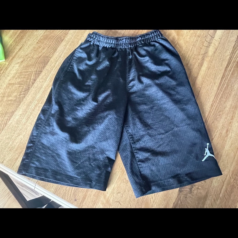 Jordan black youth shorts